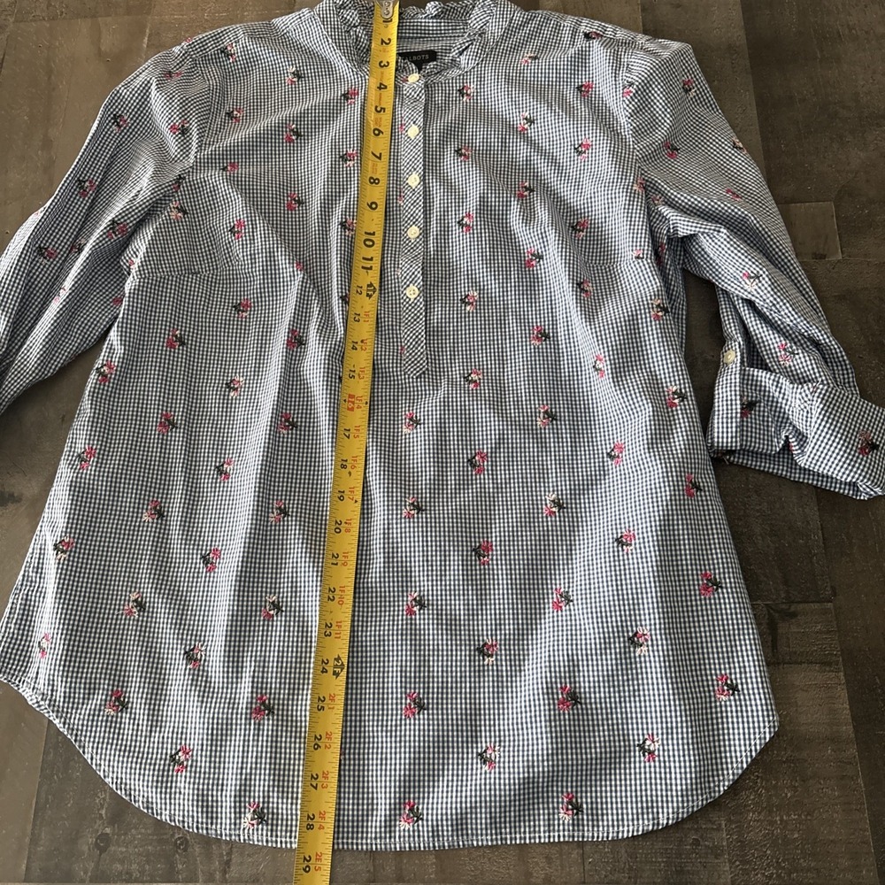Talbots Shirt Womens L Blue Gingham Embroidered Floral Long Sleeve roll tab Top - Picture 7 of 9